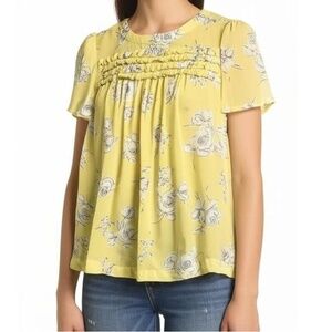 Elle Blouse Size XS Yellow Jewel Neck Ruffled Floral Boho Chic‎ Lightweight